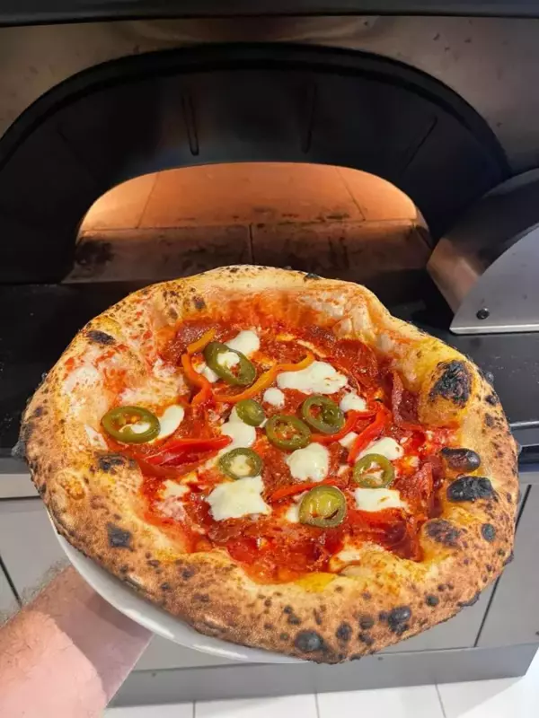 Pica pec Moretti Forni Neapolis 4 BK